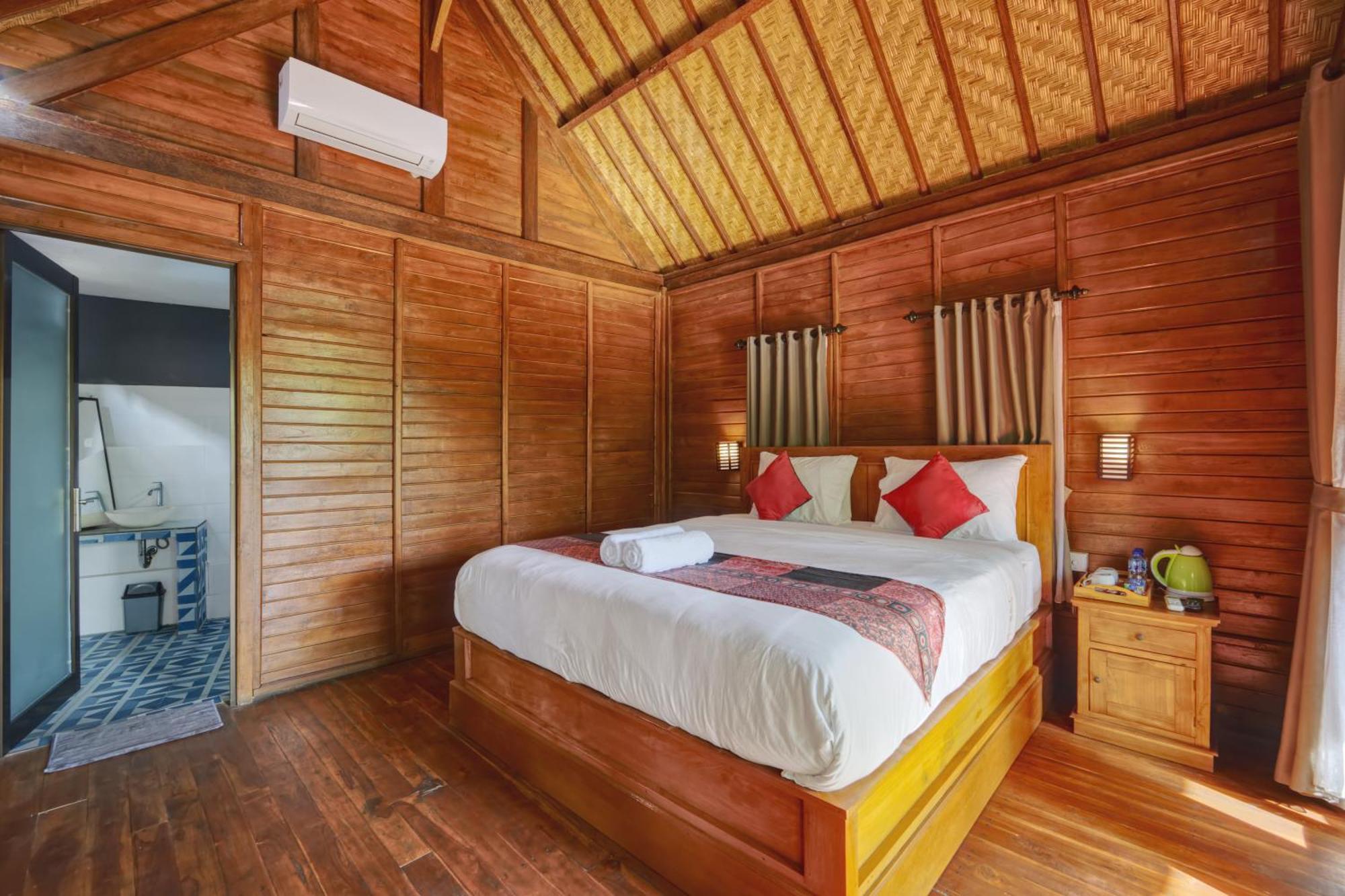 Ss Pangket Bungalow Toyapakeh Cameră foto